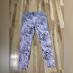 Define Powerhold High Waisted Leggings Size Medium